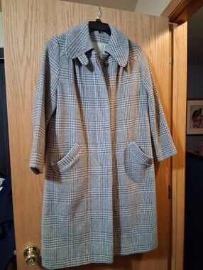 Vintage Shagmoor coat, high-quality wool outerwear,  heavy-weight coat